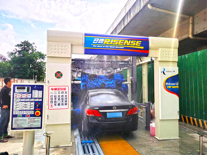 Tunnel car wash machine CC-670